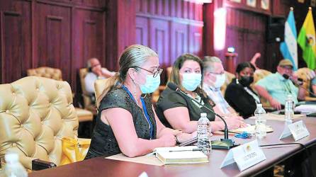 Las mujeres son víctimas no solo de violencia física sino sicológica con grandes repercusiones, explicaron en conferencia.