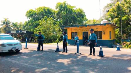 Constantemente, autoridades policiales ejecutan operativos en diferentes sectores del municipio de Tela, Atlántida, Honduras.
