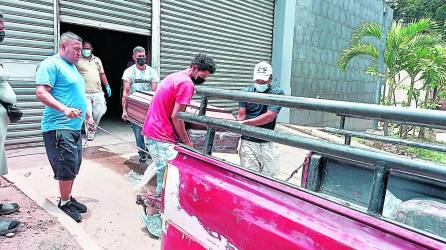 Los parientes del menor reclamaron la mañana de ayer su cuerpo en la morgue forense.