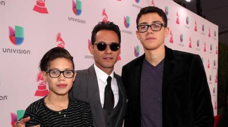 El cantante puertorriqueño, Marc Anthony, procreó dos hijos con la ex Miss Universo, Dayanara Torres, ellos son Cristian y Ryan.