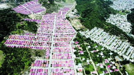 <b>La urbanización de vivienda social más exitosa en San Pedro Sula es Bosques de Jucutuma, que tiene tres etapas.</b>
