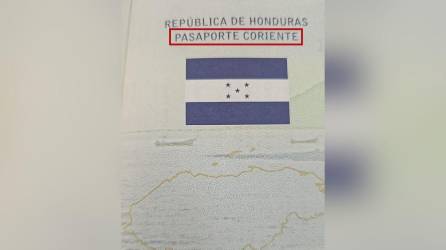 Burlas y descontento provocó un error ortográfico que aparece en el pasaporte hondureño, que, en una de sus primeras páginas, tiene escrito “coriente” en lugar de “corriente”.