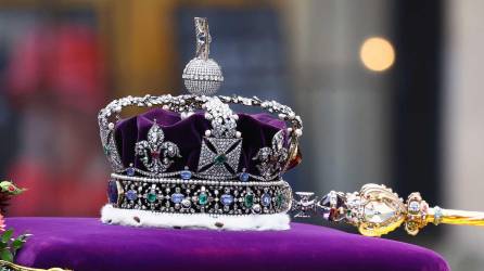 La coronación de Carlos III en Inglaterra reavivó los llamamientos en <b>Sudáfrica</b> para el retorno del diamante más grande del mundo, pieza central de un cetro que el monarca llevará en la ceremonia del sábado.