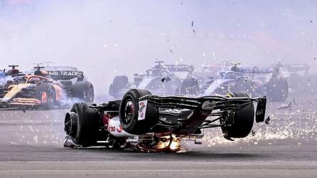 Video: Gran Premio de Gran Bretaña fue interrumpido tras impresionante accidente