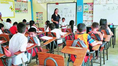 Lesly Fabiola Euceda llegó a la escuela de Guanales.