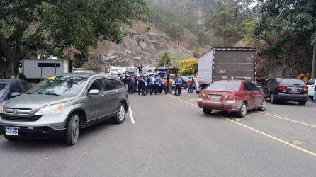 Protesta de importadores de carros en la CA-5 (Siguatepeque).