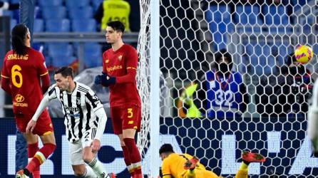 Partidazo de siete goles: La Juventus le remontó a la Roma y amarga a Mourinho