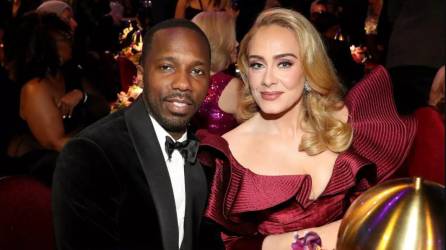 Adele se habría comprometido con su novio Rich Paul, tras dos años de relación, según reportan medios como Mirror UK, Page Six y The Sun.