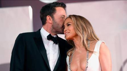 Ben Affleck y su esposa Jennifer López siguen dando de qué hablar una semana después de que ambos se casaran en Las Vegas, Nevada.