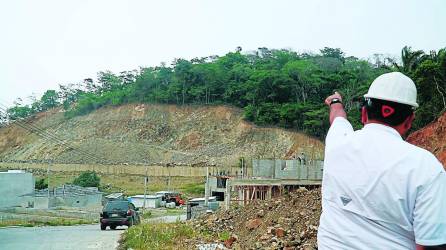 La constructora Palada explicó que ellos construyen abajo de la cota 140 como manda la ley.