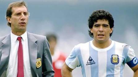 Carlos Bilardo se enteró de la muerte de Diego Maradona al ver el documental sobre su vida.