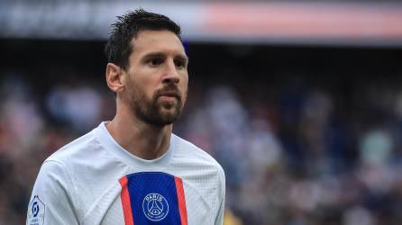 Lionel Messi finaliza su contrato con el París Saint-Germain en el 2023 y en el cuadro parisino ya intentan convencerle para retenerlo. Sin embargo, medios internacionales han revelado algunas razones que hacen dudar al crack argentino.