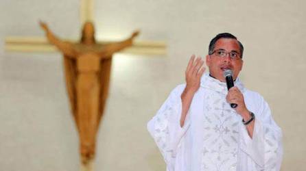 El sacerdote Héctor Treminio, vicario general y tesorero de la Arquidiócesis de Managua, fue arrestado el jueves.