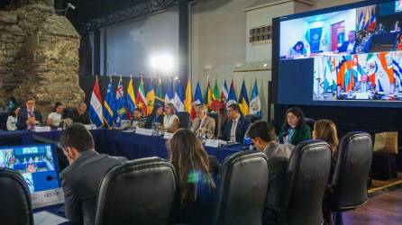 Reunión entre las distintas Secretarias regionales del Caribe y América Latina.