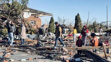 Más de 80 personas han muerto solo en el estado de Kentucky a causa de los tornados.