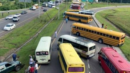 El paro sería a nivel nacional, advierten transportistas.