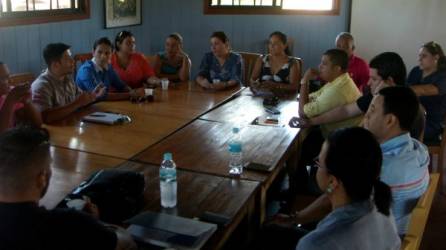 Empresarios ceibeños se reunieron para discutir soluciones. Foto: Samuel Zelaya