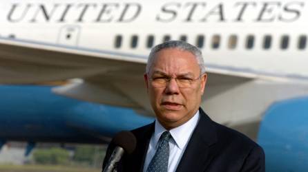 Powell, un general de cuatro estrellas y ex jefe del Estado Mayor Conjunto, fue el primer afroamericano en ocupar el cargo de secretario de Estado de EEUU.