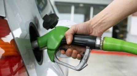 El Gobierno hondureño congeló el 24 de julio los precios de la gasolina regular y el diesel durante las próximas cuatro semanas, para aliviar el impacto en el país centroamericano por la crisis internacional.