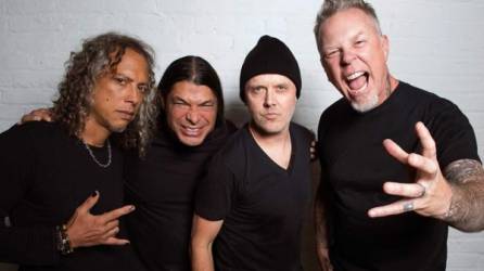 Metallica también ha pedido a sus seguidores a donar a las entidades que combaten los incendios en Australia.