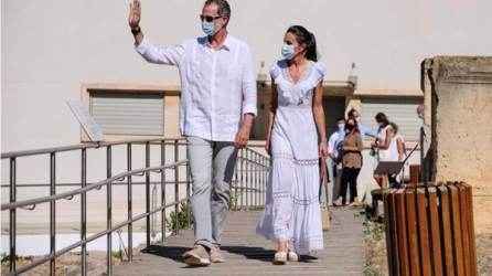 El Rey Felipe y la reina Letizia durante su visita a la isla de Menorca.