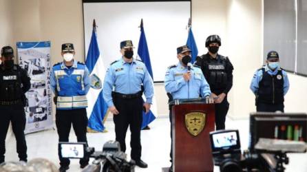 Jefatura de la Policía Nacional dando declaraciones en San Pedro Sula.