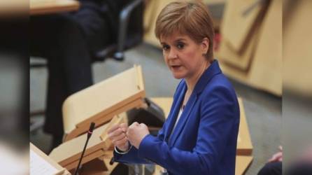 La ministra principal escocesa, Nicola Sturgeon, instó a la Unión Europea (UE) a 'mantener una luz encendida' porque Escocia 'volverá pronto', al consumarse la desconexión definitiva del Reino Unido del bloque europeo.