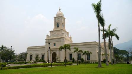 El templo de San Pedro Sula de la Iglesia de Jesucristo tardó más de cuatro años en construirse y está próximo a abrir sus puertas.<i>Foto: José Cantarero.</i>