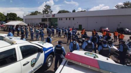 Los policías estarán velando para evitar accidente de tránsito y garantizar la seguridad de las personas.