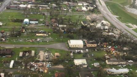 Vista aérea de los daños causados por el paso del huracán Ida en la Costa del Golfo de Luisiana. EFE.