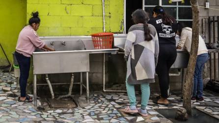 Mujeres migrantes en el albergue Ágape, el 7 de marzo de 2024, en Tijuana (México).