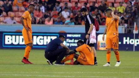 Alberth Elis se lesionó en los primeros minutos del partido del Houston Dynamo ante el DC United. Foto Annie Lagos