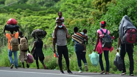 Foto de archivo de haitianos migrantes pasando por Honduras.