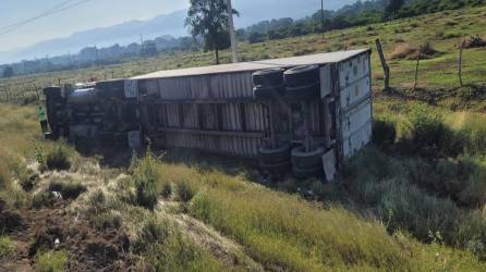 Accidente en Olanchito: Carro intentó girar y rastra lo impactó