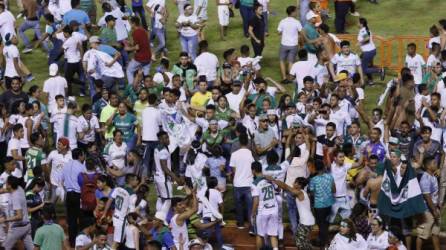 El Platense vivió una noche inolvidable al coronarse como el nuevo campeón de la Copa Presidente en su cuarta edición.