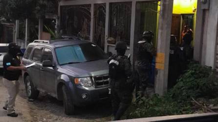 Autoridades hondureñas realizan allanamientos y capturas en San Manuel y Choloma (Cortés), zona norte de Honduras.