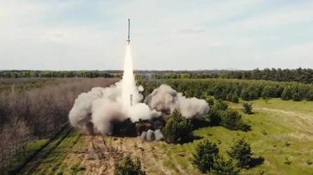 Los misiles Iskander son parte del nuevo armamento ruso, calificado como ‘invencible’ por Putin.