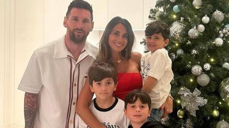 Los futbolistas internacionales presumieron en sus redes sociales la manera en que festejaron la Navidad. Lionel Messi sorprendió.