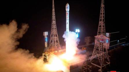 El satélite de reconocimiento 'Malligyong-1' fue lanzado la semana pasada por Corea del Norte. /AFP.