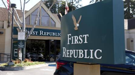 Las acciones del First Republic se desplomaron este jueves y hacían temer un efecto contagio en la banca estadounidense.