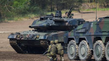 Alemania autorizó el envío de los poderosos tanques Leopard a Ucrania.