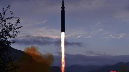 El nuevo misil norcoreano es más difícil de detectar por los sistemas de defensa de Estados Unidos y Corea del Sur.