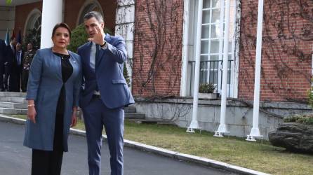 Xiomara Castro y Pedro Sánchez se reunieron este miércoles en el palacio de la Moncloa, sede del Ejecutivo español.