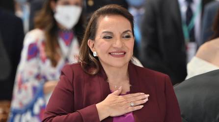 Xiomara Castro, presidenta constitucional de Honduras 2022-2026.