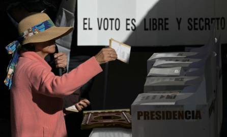 Los mexicanos comenzaron a votar en las elecciones generales de este domingo.