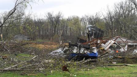 Un tornado dejó gran devastación en comunidades de Misuri.