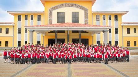 Western International School con Campus en Santa Rosa de Copán, San Pedro Sula, Tegucigalpa y ahora en Estados Unidos celebra su 14 Aniversario de existencia.