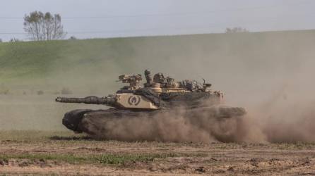 Biden anunció el envío a Ucrania de 31 tanques Abrams, una de las armas más poderosas del ejército estadounidense.