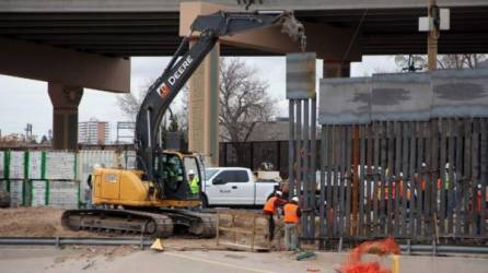 Trump exige 5,700 millones de dólares para terminar de construir el muro en la frontera sur de EEUU./AFP.