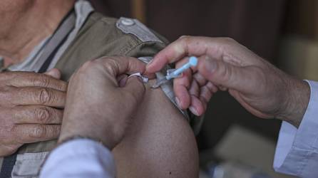 La vacuna contra la viruela del mono comenzó a aplicarse a personas que hayan tenido contacto con casos positivos y sean de “alto riesgo”.